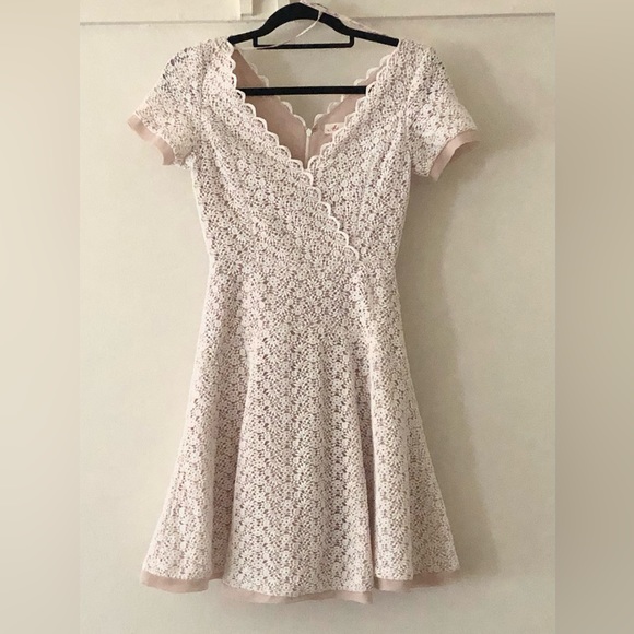 Alannah hill Creme Lace dress - Picture 4 of 10